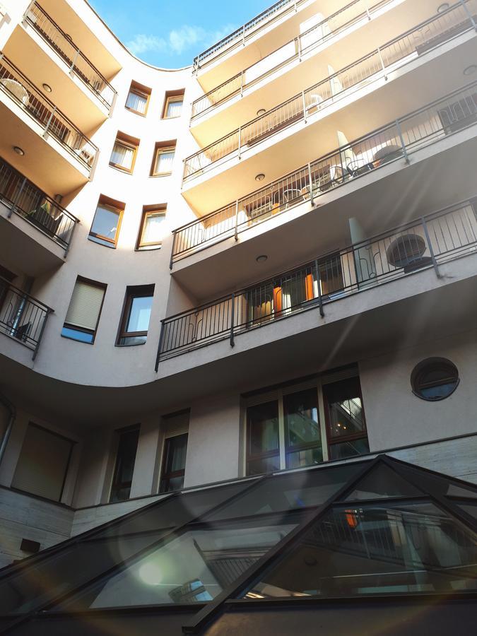 Gozsdu Suite Apartment Budapest Eksteriør bilde
